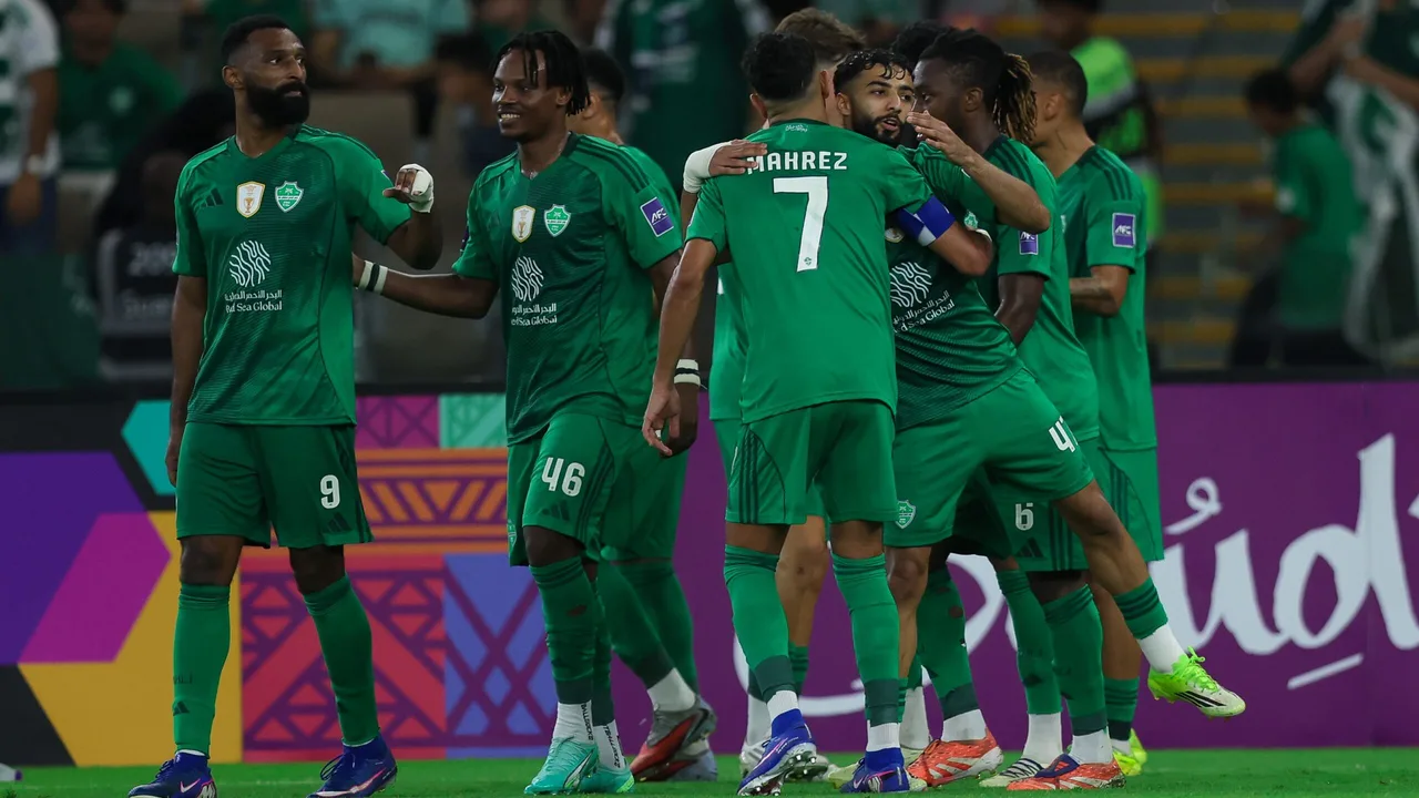 بشكل مجاني.. قنوات بث مباراة الأهلي والنجمة في دوري روشن السعودي للمحترفين